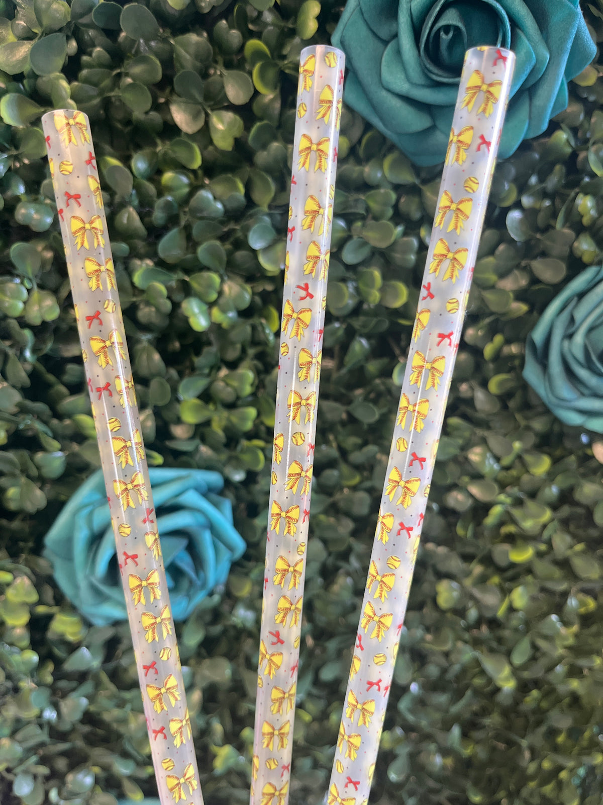 40oz Softball 🥎 Bow Print Straw
