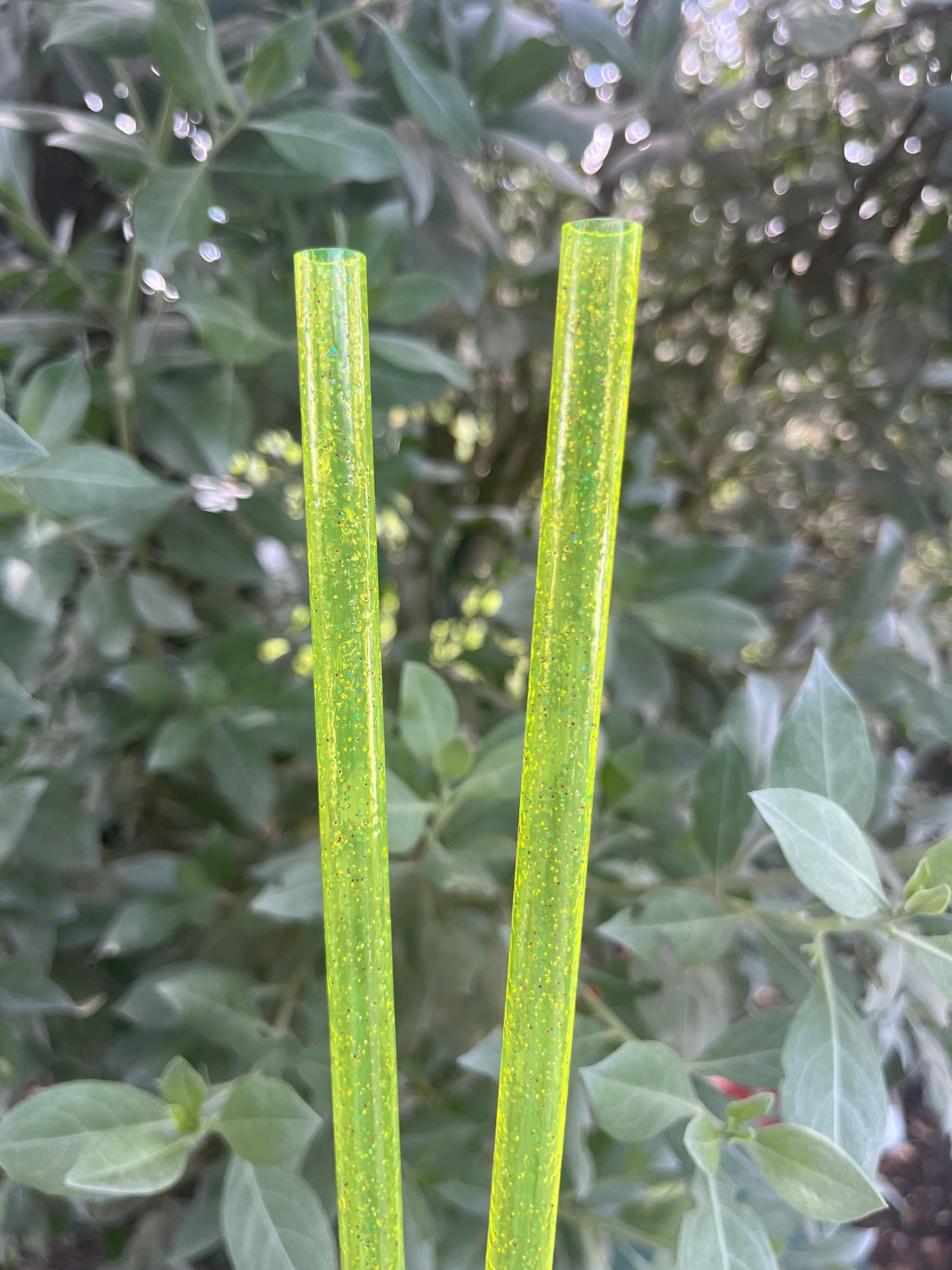 40oz Neon Yellow Glitter Print Straw