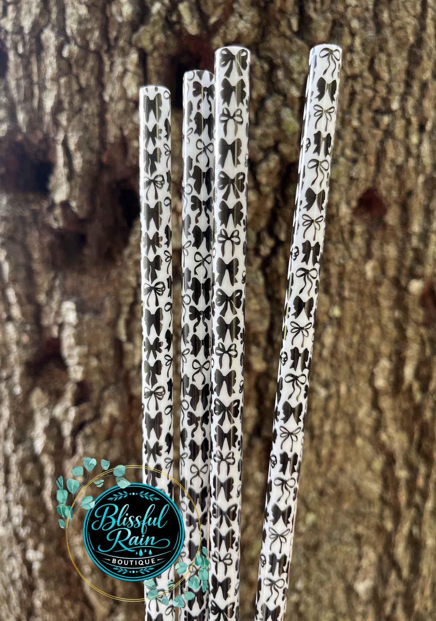 40oz Black Bows White Base Print Straw