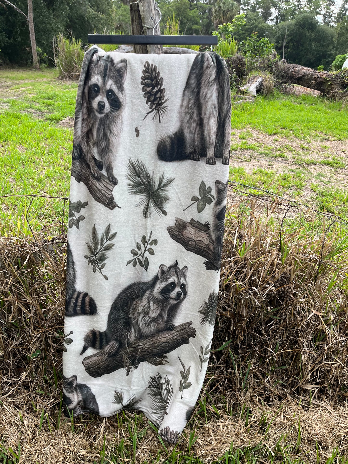 Raccoon 🦝 Blanket