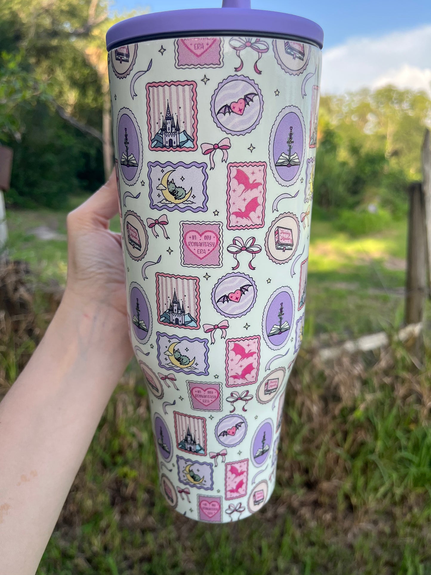 40oz Books & Dragons Spill Proof Tumbler