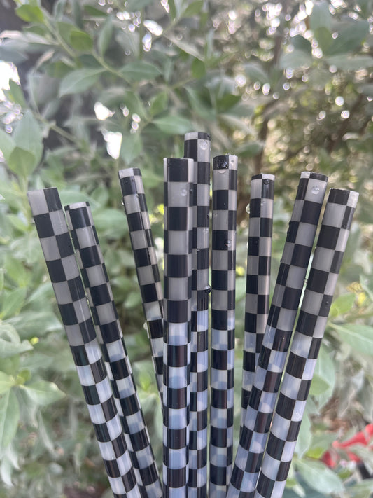 40oz Color Change Black Checkered Print Straw