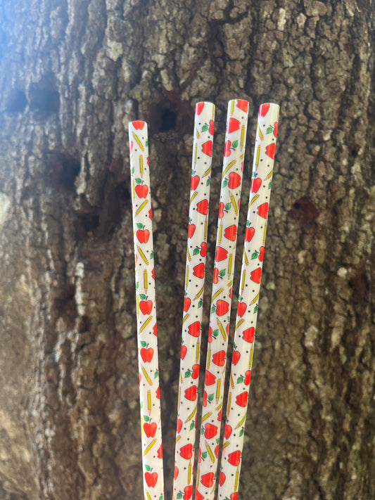 40oz Teachers Apple & Pencils White  Print Straw