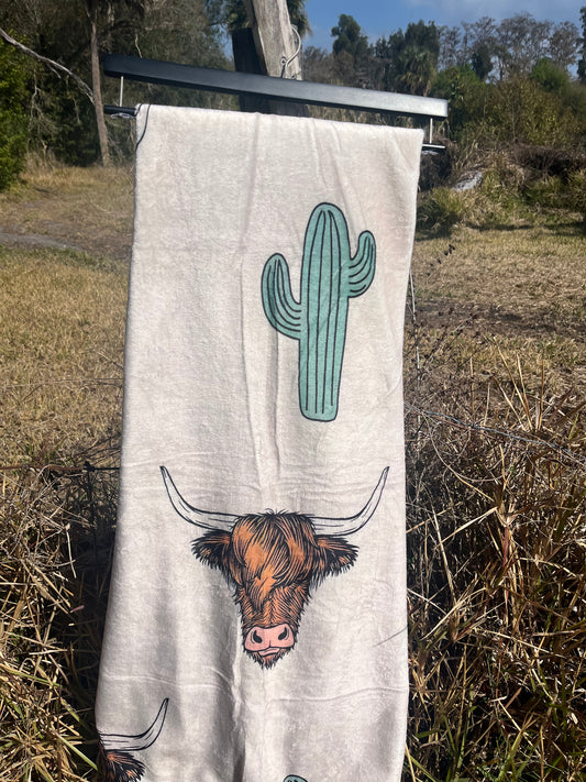 Western Highland Cows & Cactus 🌵 Blanket